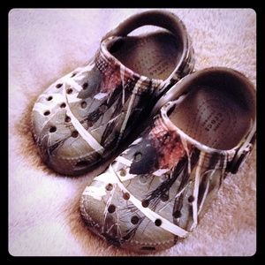 Toddler CAMO Crocs shoes slip ons